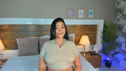 Snapshot of emma_bakker_ chatting on January 7, 2025, 11:37 am Emma online show from January 7, 2025, 11:37 am