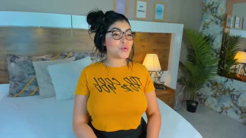 Snapshot of emma_bakker_ chatting on February 24, 2025, 12:37 pm Emma online show from February 24, 2025, 12:37 pm