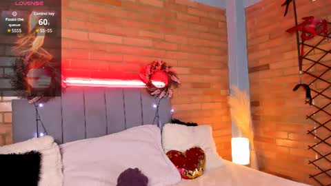 Hey Im EmmaHelp me reach 100 likes online show from July 16, 2026, 7:09 pm