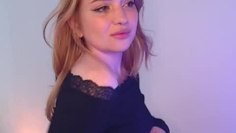 Snapshot of emma_blush69 chatting on June 28, 2026, 6:41 am Emma and July online show from June 28, 2026, 6:41 am