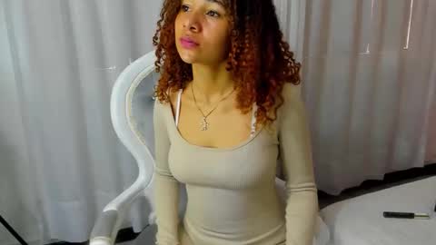 Emma Carteer   online show from October 27, 2025, 2:32 pm