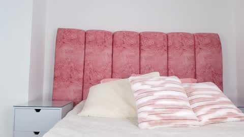 Snapshot of emma_curvy1 chatting on November 20, 2025, 3:07 am Emma online show from November 20, 2025, 3:07 am