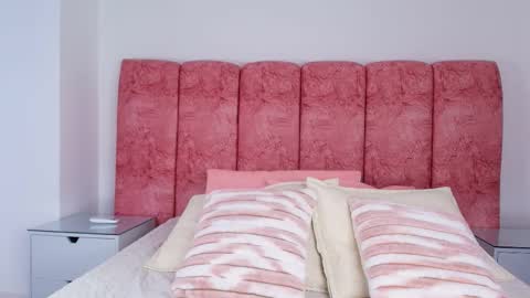 Snapshot of emma_curvy1 chatting on November 26, 2025, 3:07 am Emma online show from November 26, 2025, 3:07 am