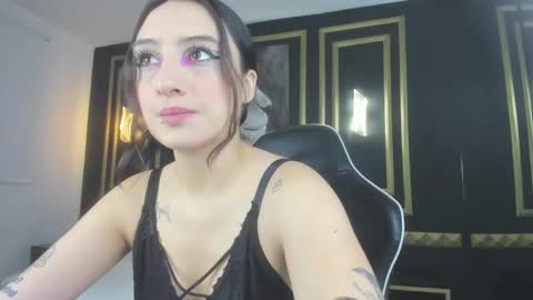 E M M A online show from February 17, 2026, 1:35 am