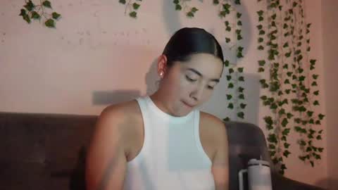 Snapshot of emma_johnson_ chatting on January 15, 2025, 2:27 am emma_johnson_ online show from January 15, 2025, 2:27 am