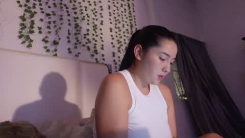 Snapshot of emma_johnson_ chatting on October 19, 2025, 4:46 am emma_johnson_ online show from October 19, 2025, 4:46 am