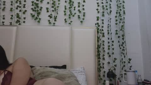 Snapshot of emma_johnson_ chatting on February 10, 2026, 1:32 am emma_johnson_ online show from February 10, 2026, 1:32 am