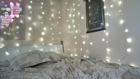 Snapshot of emma_just chatting on March 27, 2026, 8:26 am emma_just online show from March 27, 2026, 8:26 am