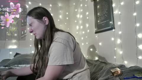 Snapshot of emma_just chatting on April 13, 2026, 8:09 am emma_just online show from April 13, 2026, 8:09 am