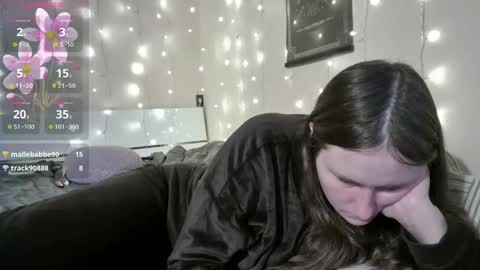 emma_just online show from May 29, 2026, 9:13 pm