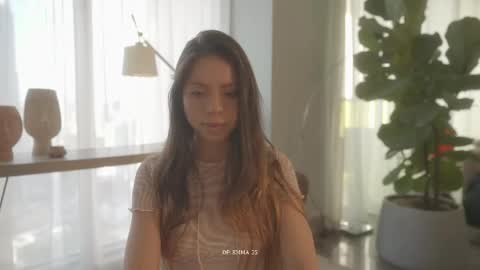 emma_lu1 online show from April 14, 2026, 10:16 pm