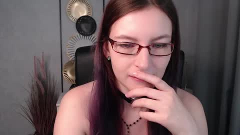 emma online show from December 5, 2024, 6:54 am