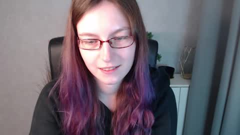 emma online show from January 9, 2025, 9:37 am