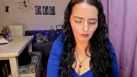  emma luxy online show from April 23, 2026, 11:51 pm