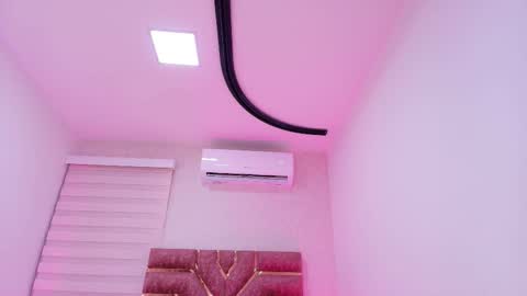 emma online show from November 11, 2025, 11:54 am