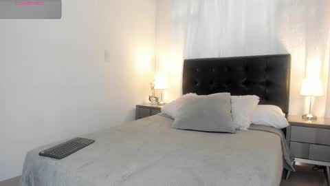 Im Emma online show from November 27, 2025, 7:16 pm