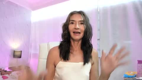 Emma  online show from January 22, 2025, 6:10 pm