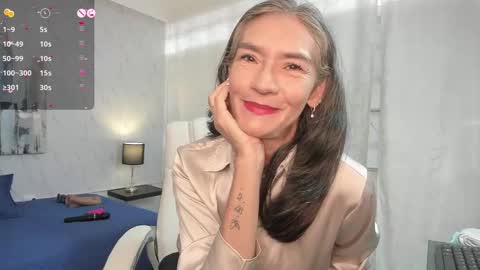 Emma  online show from February 3, 2025, 12:25 pm