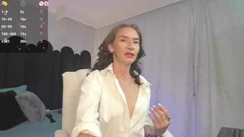 Emma  online show from February 7, 2025, 12:17 pm