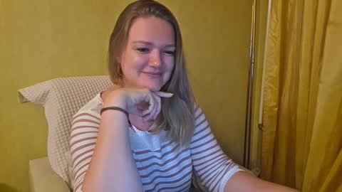 emma_misty_ online show from October 7, 2025, 5:21 pm