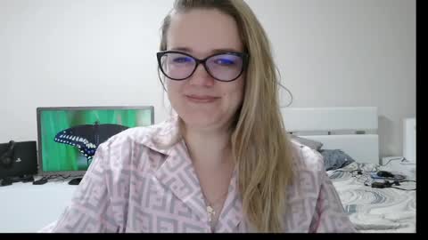 emma_misty_ online show from March 31, 2026, 8:31 pm