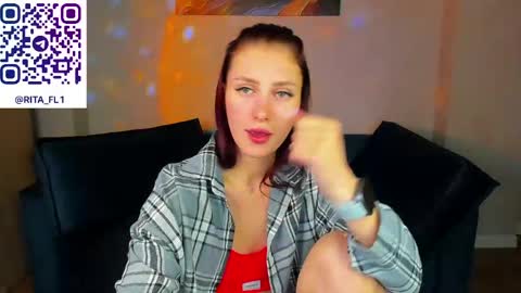 Snapshot of emma_myer chatting on May 13, 2026, 2:25 pm Emma Myer online show from May 13, 2026, 2:25 pm