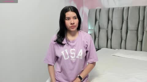 Snapshot of emma_petite4u chatting on December 28, 2024, 6:18 pm Emma online show from December 28, 2024, 6:18 pm