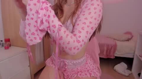 Emma   online show from February 25, 2025, 9:20 am