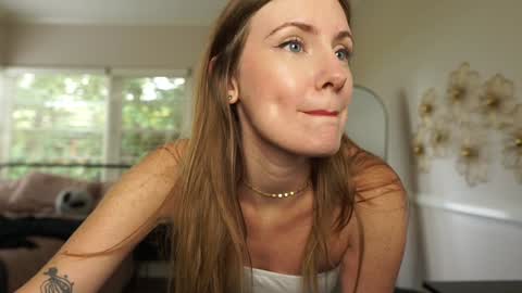 Emma Ruby online show from November 20, 2025, 5:34 pm