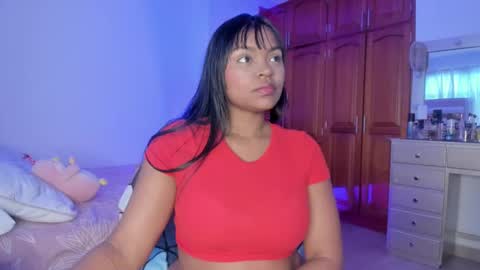 Snapshot of emma_rules99 chatting on September 14, 2025, 7:35 pm Emma online show from September 14, 2025, 7:35 pm