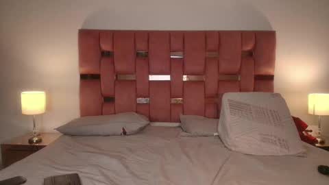 emma_saenz01 online show from January 26, 2025, 12:11 pm