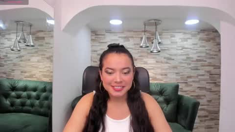 Snapshot of emma_sky_ chatting on May 21, 2026, 4:03 pm Emma online show from May 21, 2026, 4:03 pm