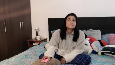 Emma online show from February 25, 2026, 7:12 pm