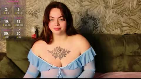 Snapshot of emma_tris chatting on February 27, 2026, 4:45 am Emma online show from February 27, 2026, 4:45 am