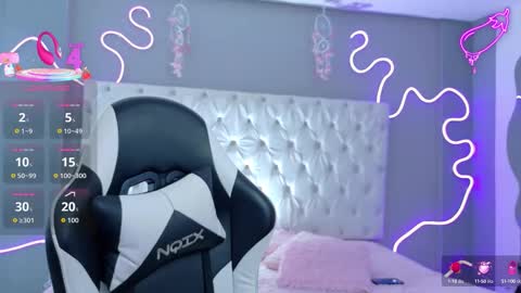 emma_visconti online show from September 25, 2025, 1:04 pm