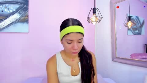 Emma  online show from November 23, 2025, 4:29 pm