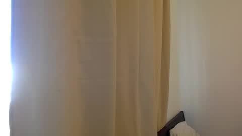 Emma online show from February 5, 2025, 8:25 pm