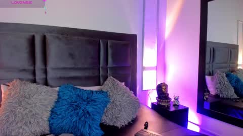 emma becket online show from February 25, 2025, 3:42 am