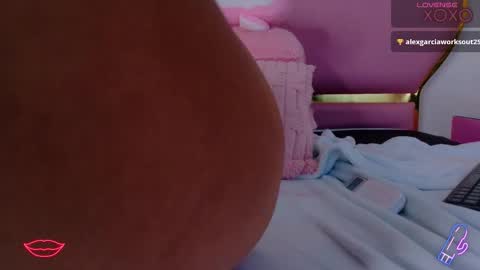 Welcome Im yosein  Your love is my passion activate it with your tips and enjoy with me online show from November 20, 2025, 11:48 pm