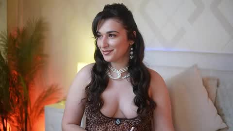  Emma  online show from May 4, 2026, 7:32 pm