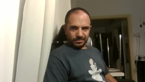 Ariel online show from October 29, 2025, 8:54 pm