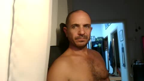 Ariel online show from November 4, 2025, 8:41 pm