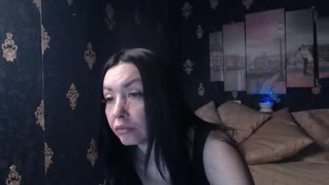 EmmaGoldX online show from February 9, 2026, 4:05 am