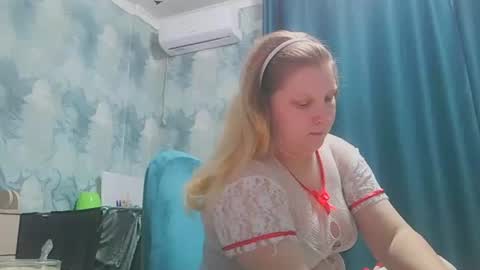 emmamelody online show from September 21, 2025, 10:11 pm