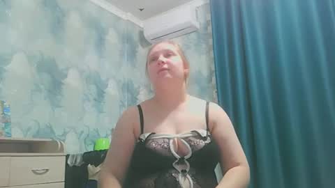 emmamelody online show from September 28, 2025, 10:15 pm