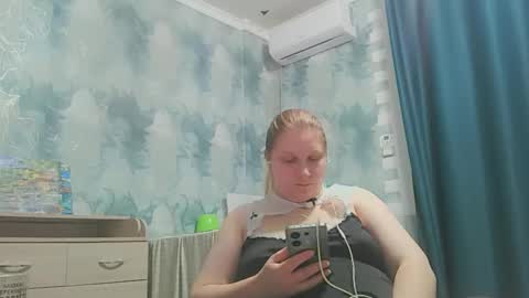 emmamelody online show from October 8, 2025, 5:32 pm