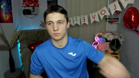 Snapshot of emmanuel_shine chatting on February 12, 2026, 7:03 am Emmi online show from February 12, 2026, 7:03 am