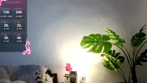 Snapshot of emmavayne chatting on June 6, 2026, 7:07 pm Emma online show from June 6, 2026, 7:07 pm