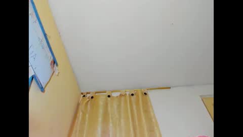 hi im emmalina welcome to your happy place online show from March 3, 2025, 12:37 am