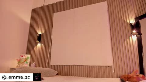 emmazc_ online show from March 24, 2026, 9:09 pm